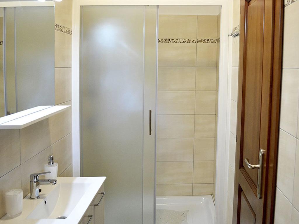 Holiday Home Mate Tinjan Quarto foto