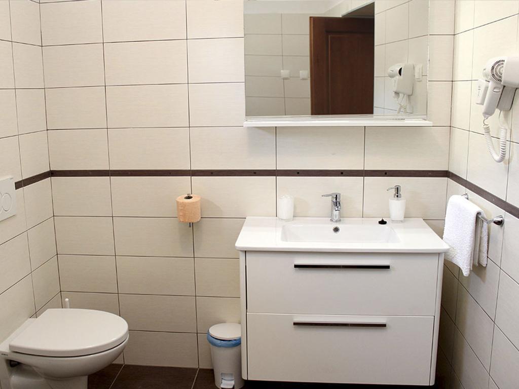 Holiday Home Mate Tinjan Quarto foto