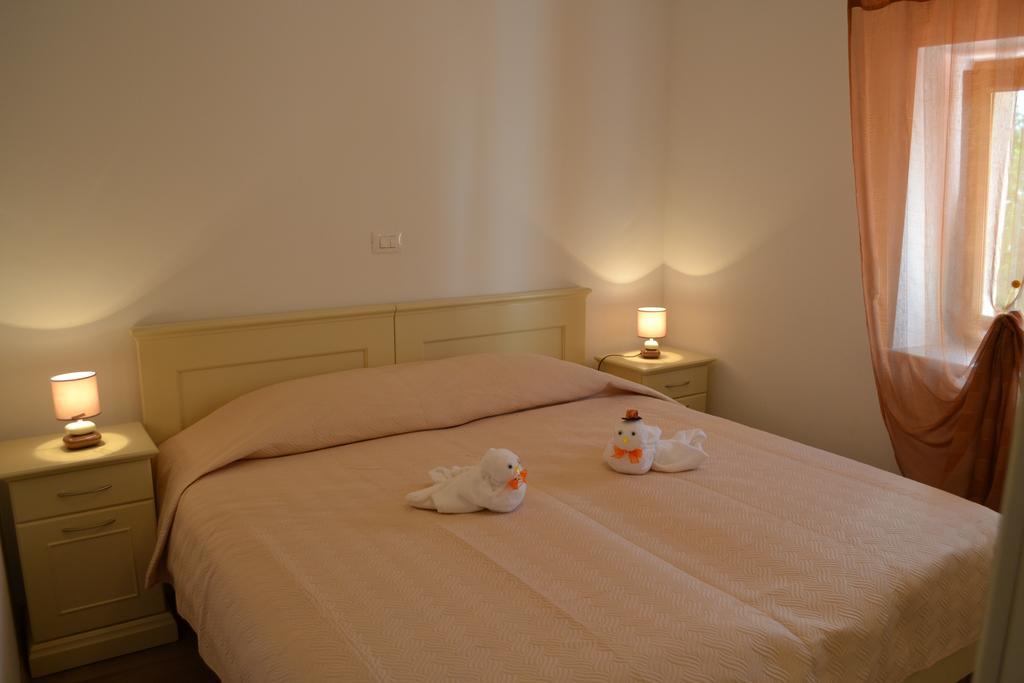 Holiday Home Mate Tinjan Quarto foto